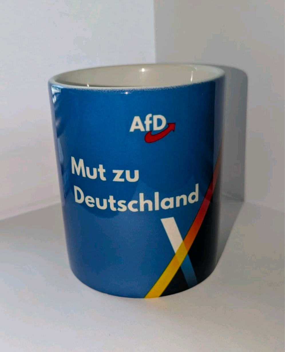 AFD Tasse Helmut